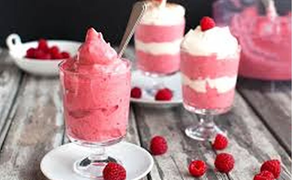 TIPOS-DE-POSTRE-CONGELADO-DE-FRESA