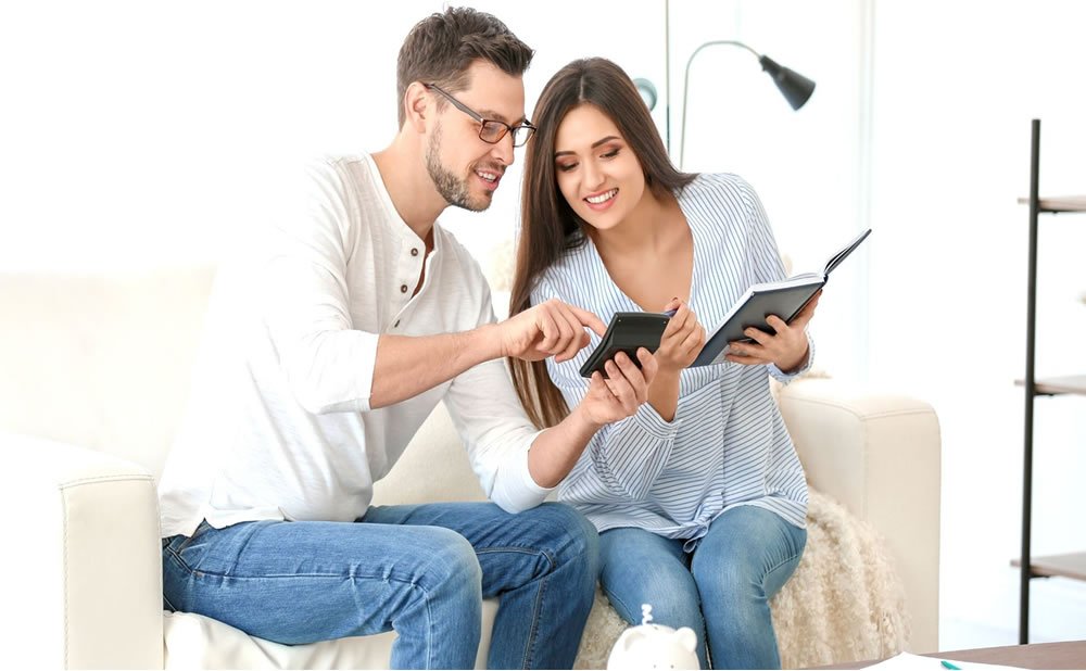 Habla sobre finanzas en la conversacion sobre valores en la relacion