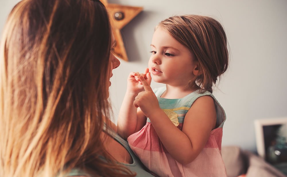 Utilice recordatorios de una palabra para un niño