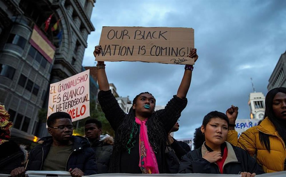 Conoce las microagresiones a los grupos marginados