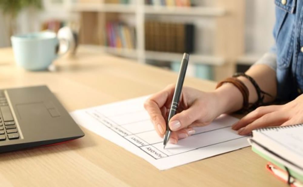 PLANIFICA algo en el tiempo a solas