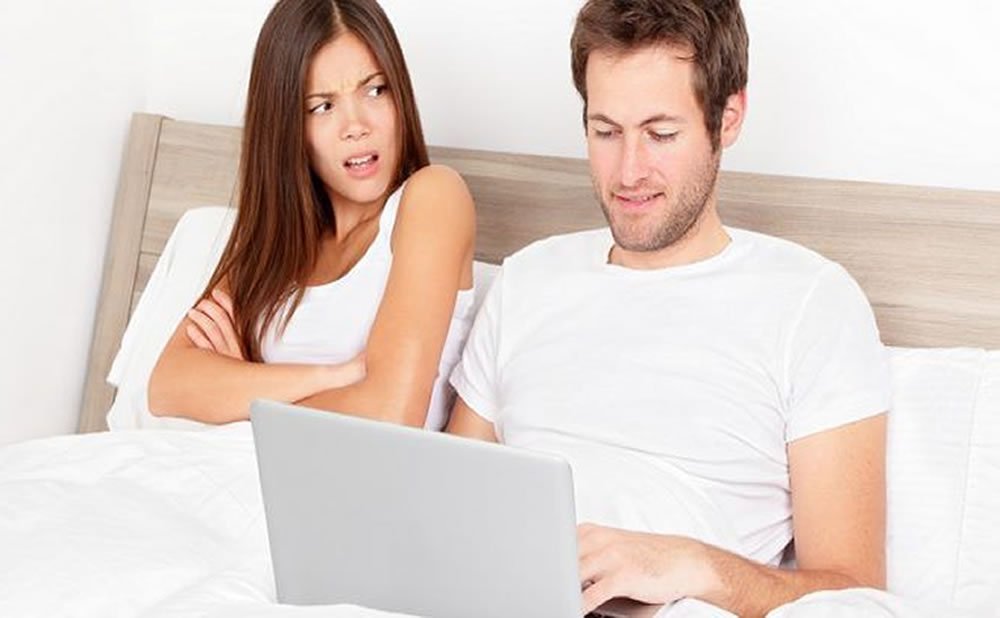 Falta de compromiso desventaja de VIVIR JUNTOS