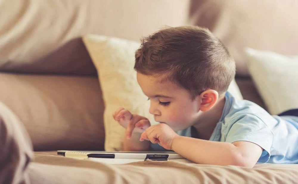 Desenfatizar la escuela cuando tu HIJO no quiere ESTUDIAR