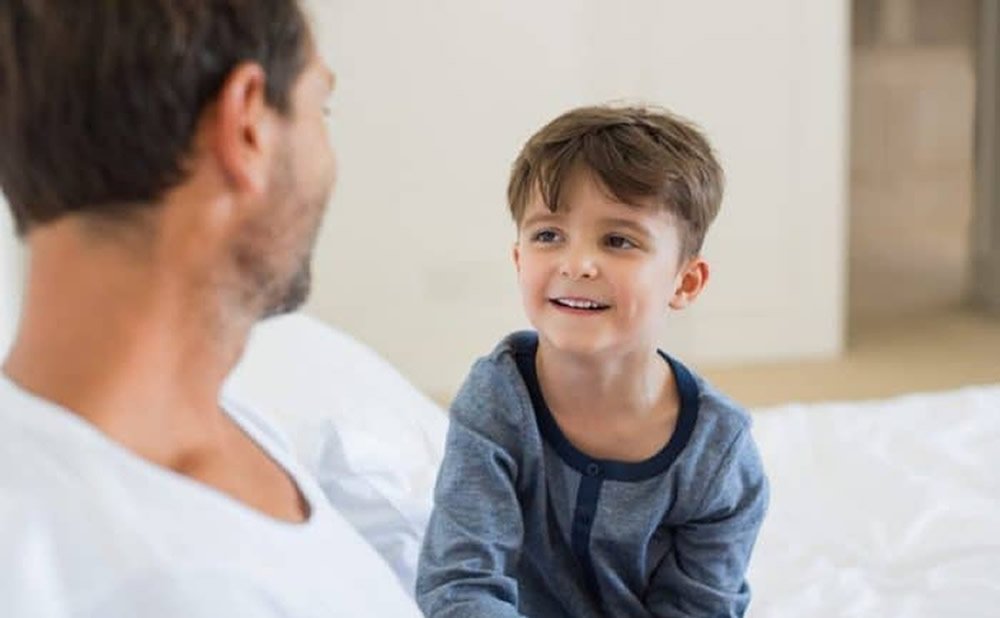 ¿Cómo hablar con sus hijos sobre la guerra?