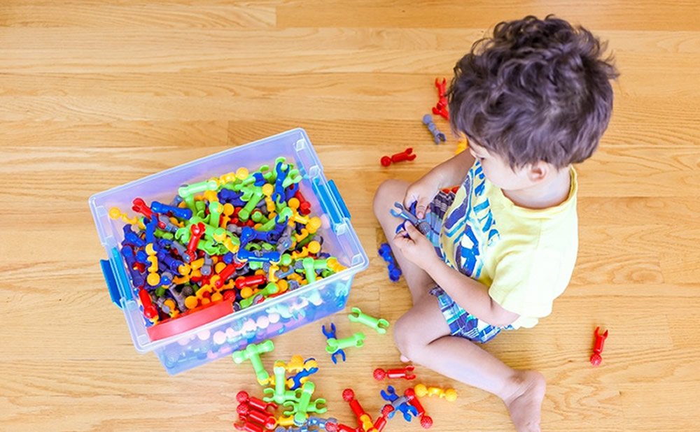 Juguetes que necesitan piezas reemplazables