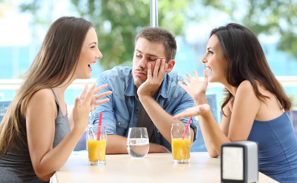 Que hacer si no te gustan los amigos de tu pareja