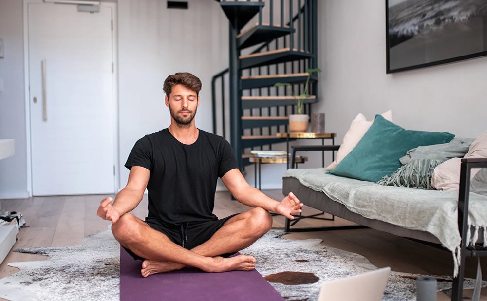 Posturas de meditacion para hombres