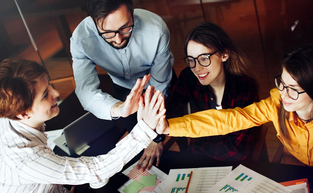 Competiciones por equipos trabajo en equipo hace que el sueño funcione