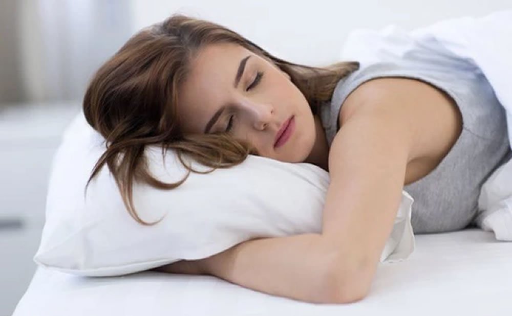 Dormir con sueños puede ayudarlo a procesar el exceso de informacion aprendida