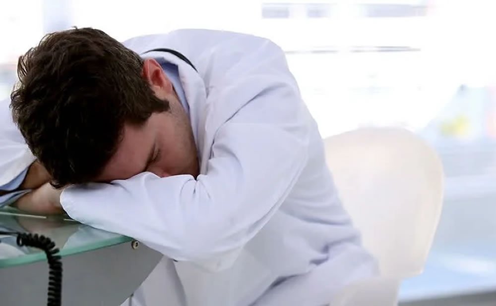 Los horarios de sueño irregulares pueden ser tan malos como dormir muy poco