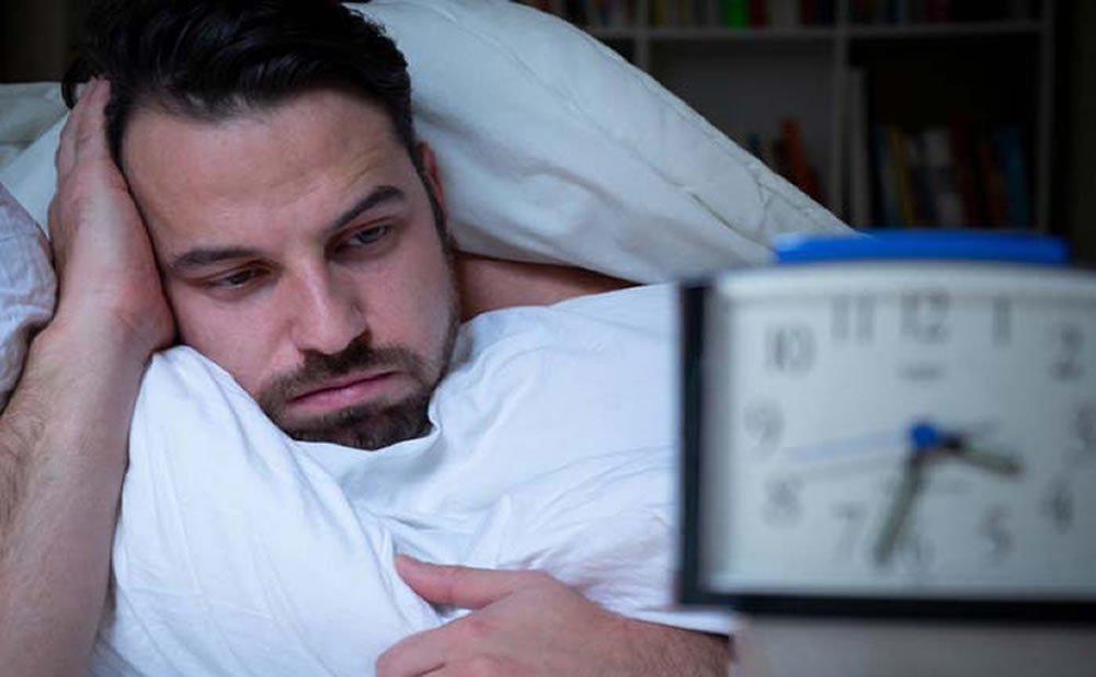 Ritmo circadiano solucion quiero dormir pero mi cuerpo no me deja por que sucede esto