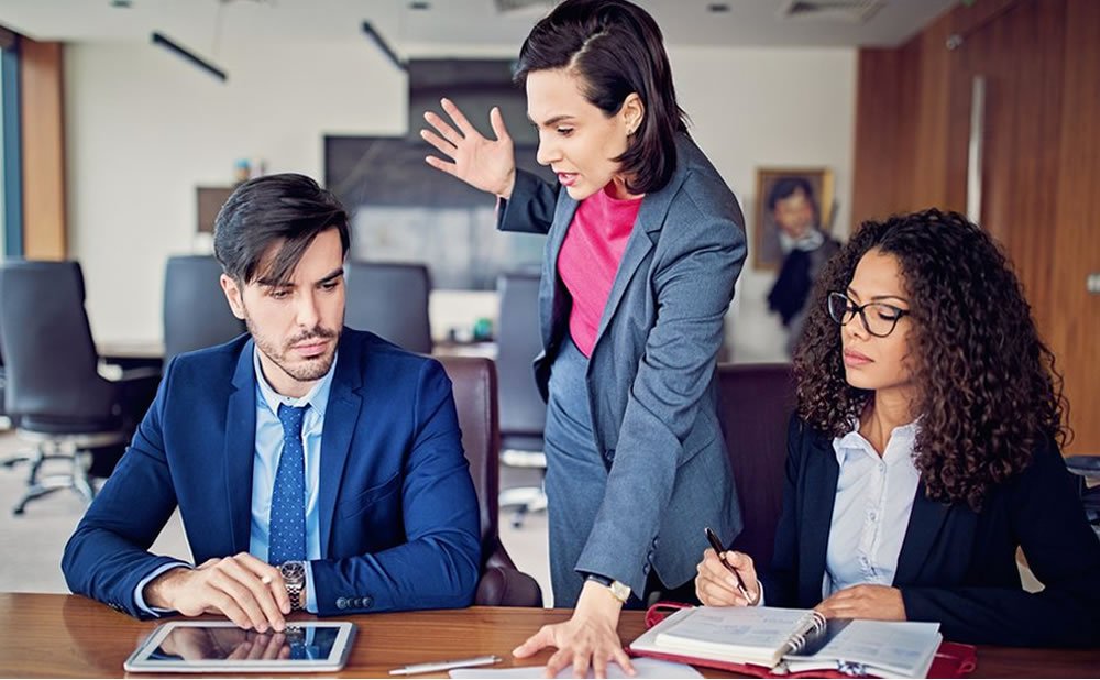 No tienes el coraje de luchar y en su lugar recorres a la huida como tratar con microgestores