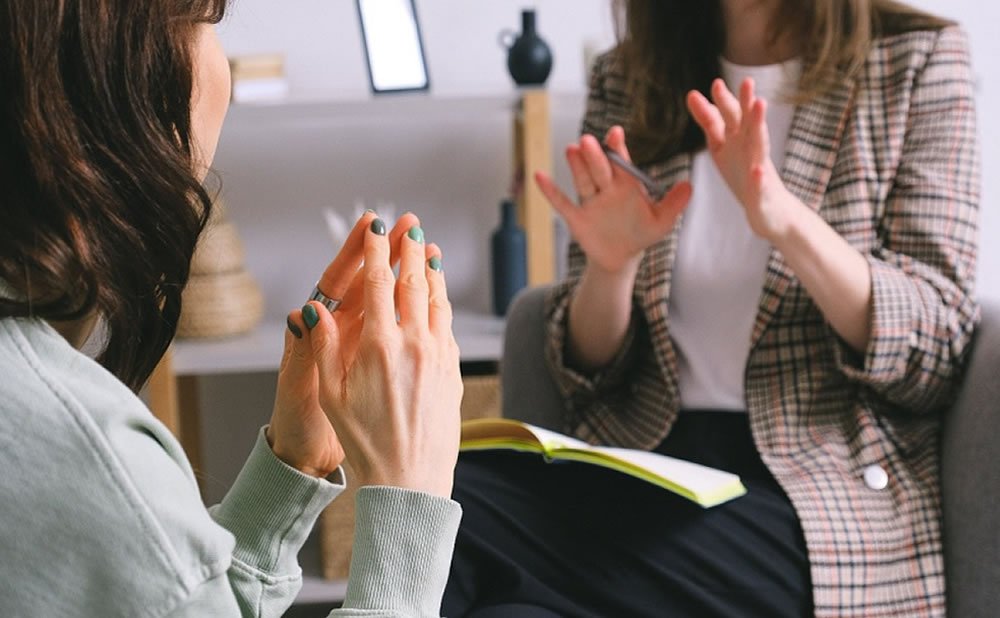 Contexto y expectativas como evitar que la correlacion ilusoria influya en nuestras decisiones