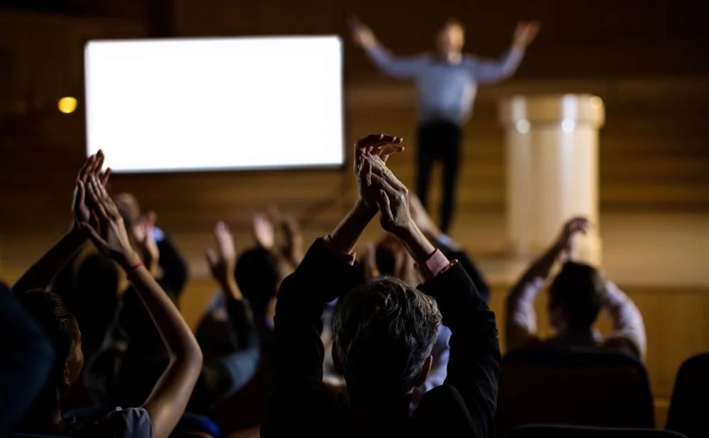Imaginate a ti mismo teniendote exito como preparar un discurso cuando tienes ansiedad