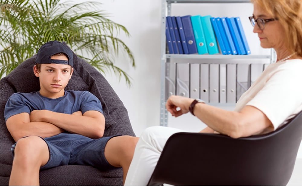 Los adoleescentes pueden ser colocados en tratamiento por comportamiento de desarrollo normal