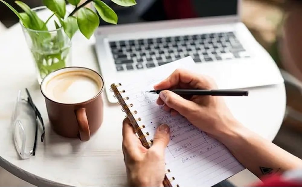 Terapia de escritura que es la terapia de artes expresivas