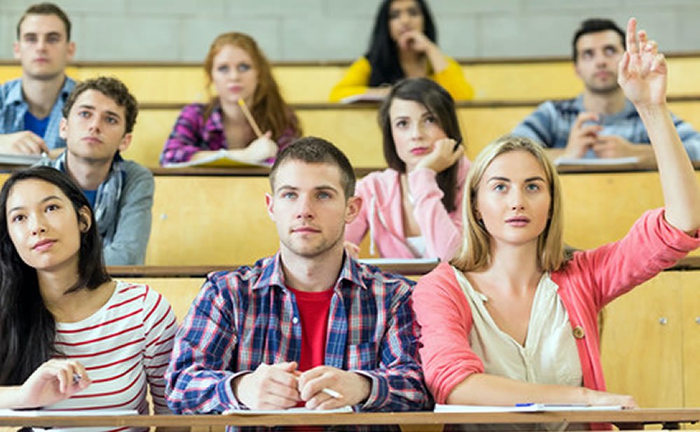 Tomar las citas con calma como navegar el complicado mundo de las citas universitarias