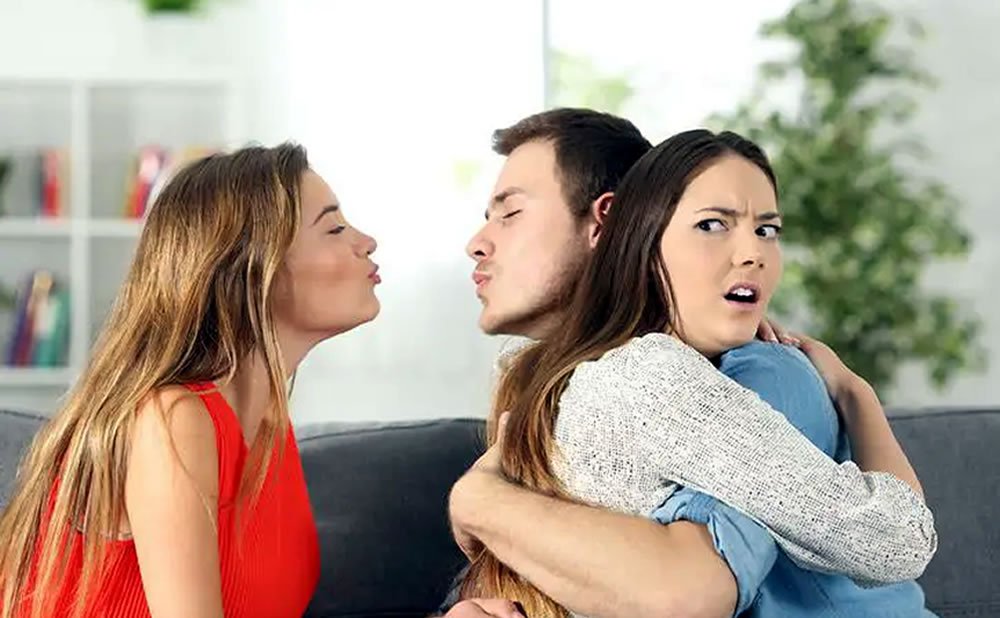 Traicion como saber quien es un falso amigo