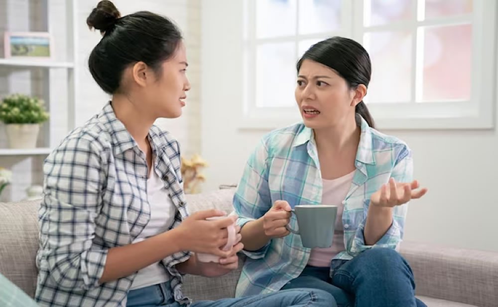 Discuta sobre sus preocupaciones con sus seres queridos conoce las banderas amarillas en una relacion señales y como lidiar con ellas
