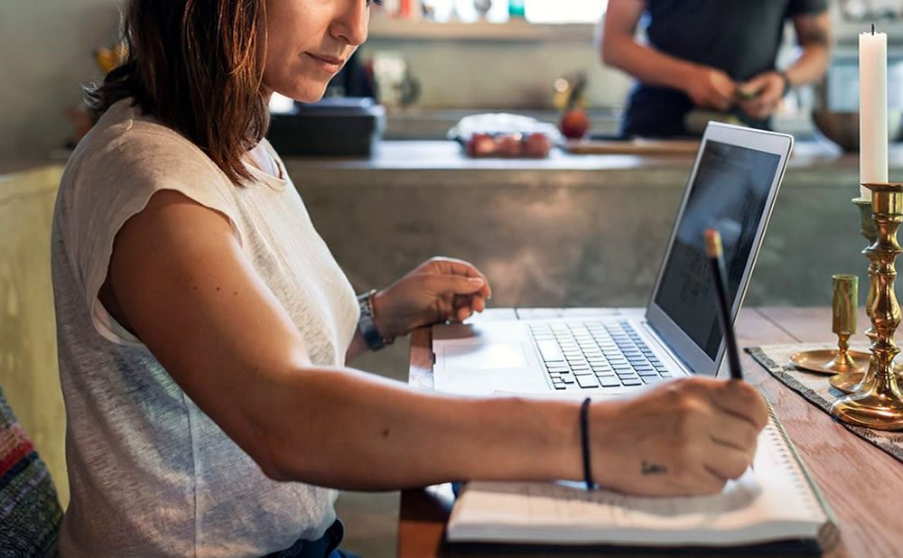 Trabajar en pequeños bloques de tiempo como mantenerse motivado cuando trabaja desde casa