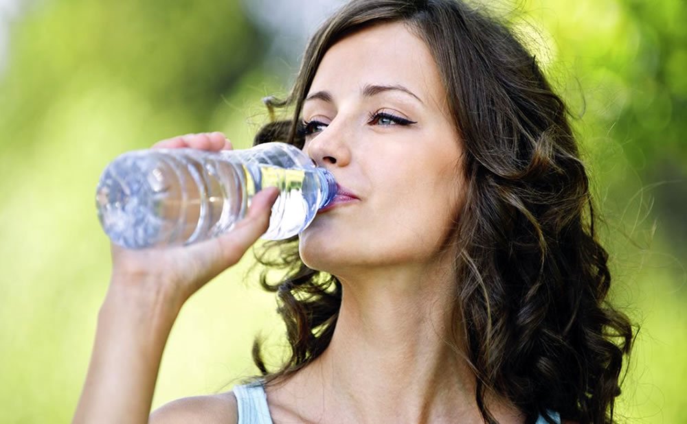 Beber agua una dieta saludable puede reducir el trastorno de ansiedad