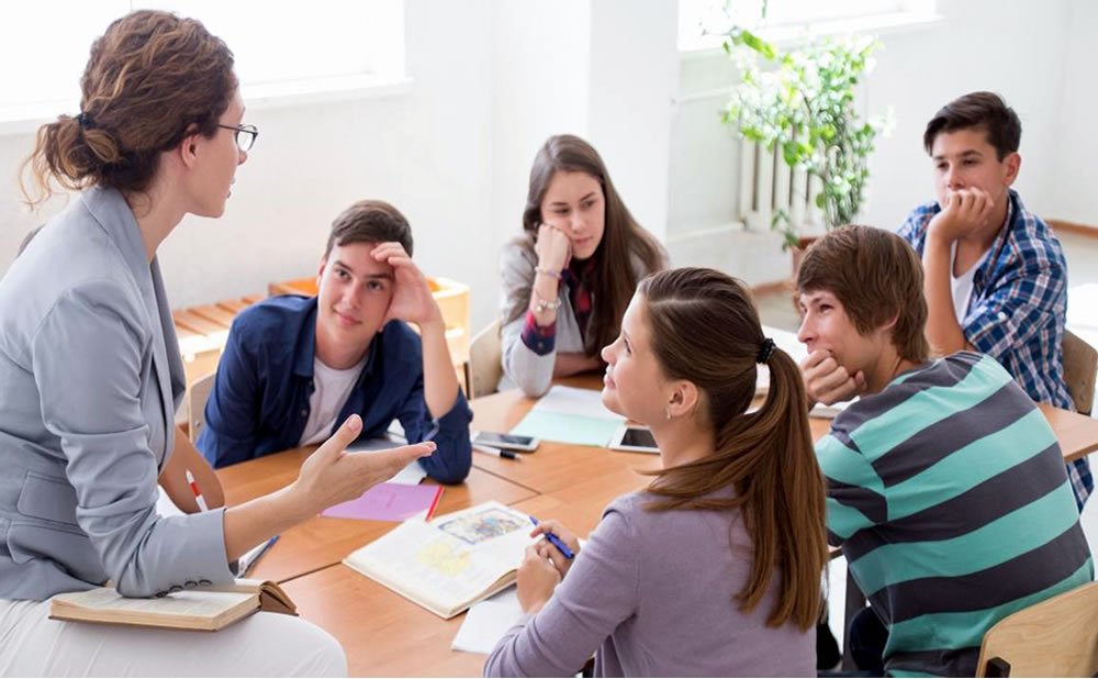 Reconocer el esfuerzo y la calidad para fomentar la motivacion comportamiento los adolescentes empaticos provienen de hogares mas seguros segun un estudio