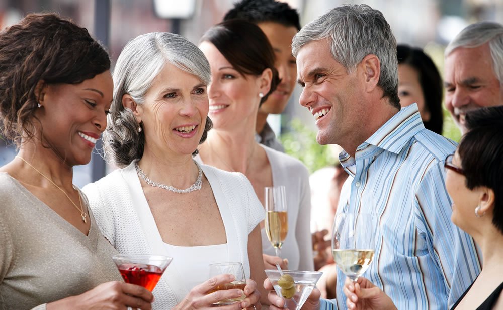Cómo mantener una vida social cuando dejas de beber