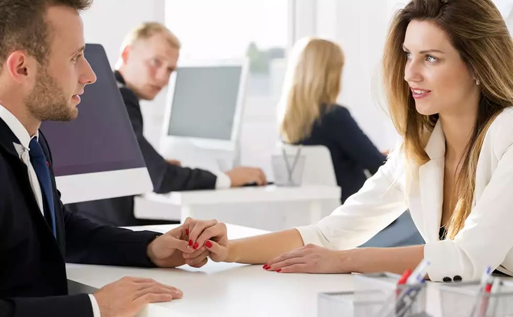Es una buena idea tener un compañero de esposas esto es lo que necesita saber sobre la temporada de esposas y las relaciones estacionales