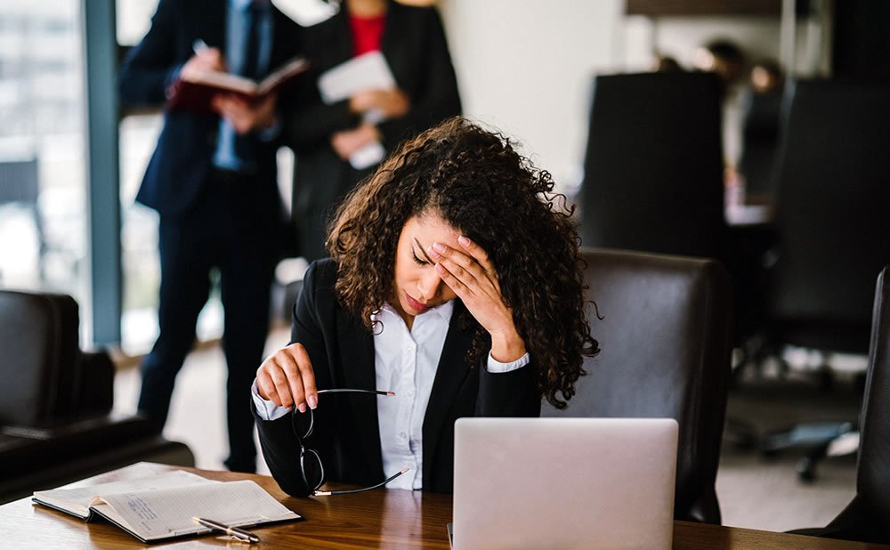Trabajo y escuela la ansiedad social te hace tener miedo de la gente