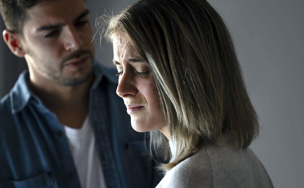 Trauma emocional cuatro señales tempranas de control coercitivo