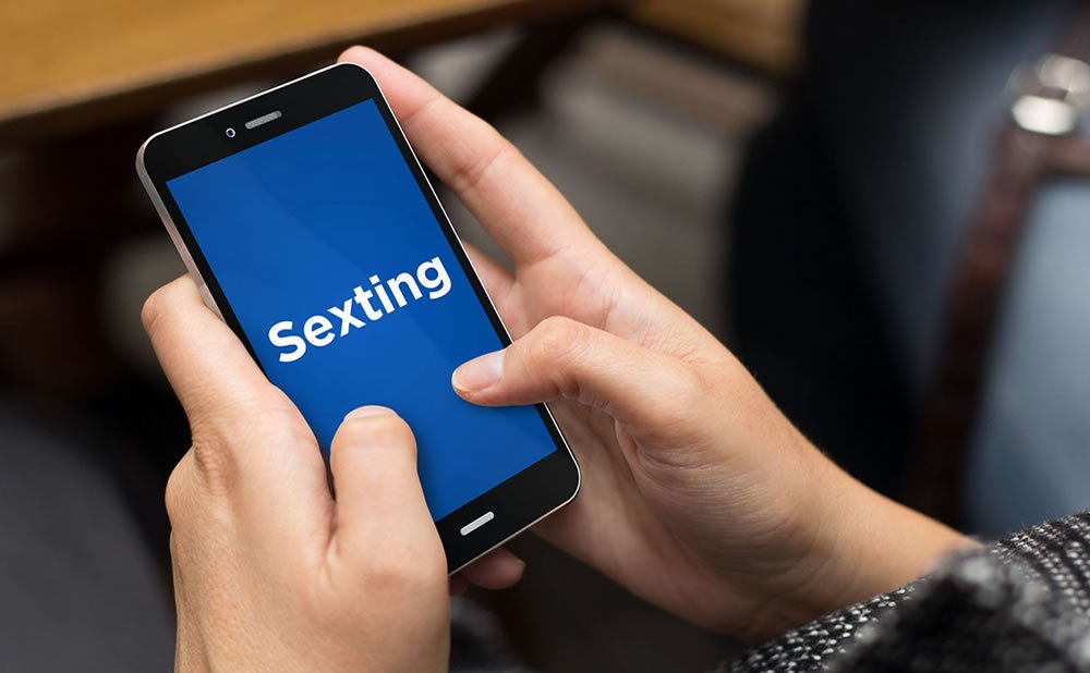 Comprender el impacto de los mensajes de texto en su salud mental que hacer con la adiccion al sexting
