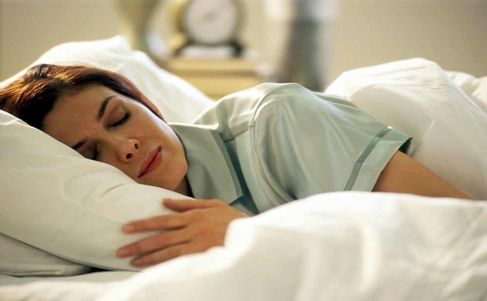 Cuanto sueño rem necesitas que le sucede a tu cuerpo cuando presionas el boton de repeticion de la alarma
