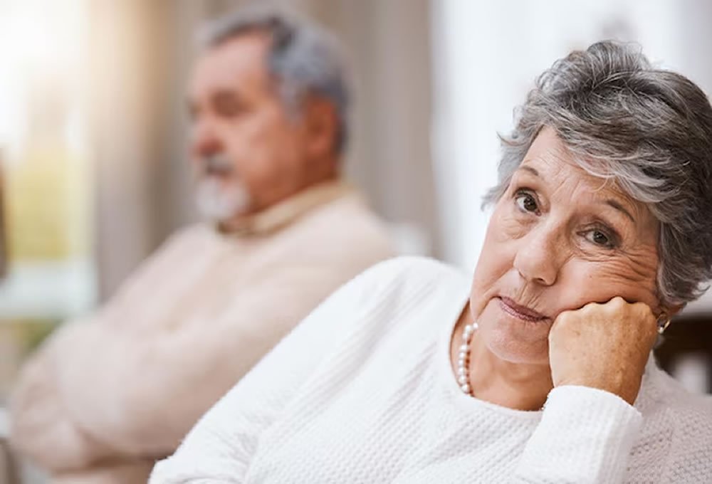 Impacto emocional y psicologico del divorcio gris por que las parejas mayores se separan con mas frecuencia