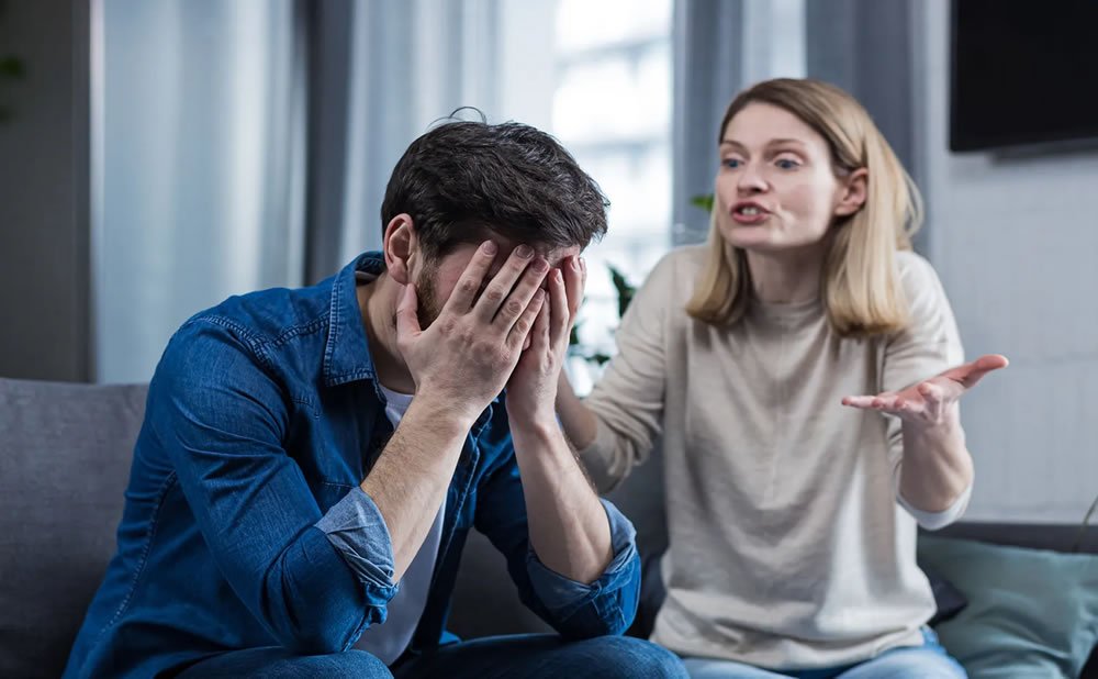 Un narcisista toma tu falta de adoracion como un ataque y respondera de la misma manera ese narcisista que conoces es solo un tonto ensimismado