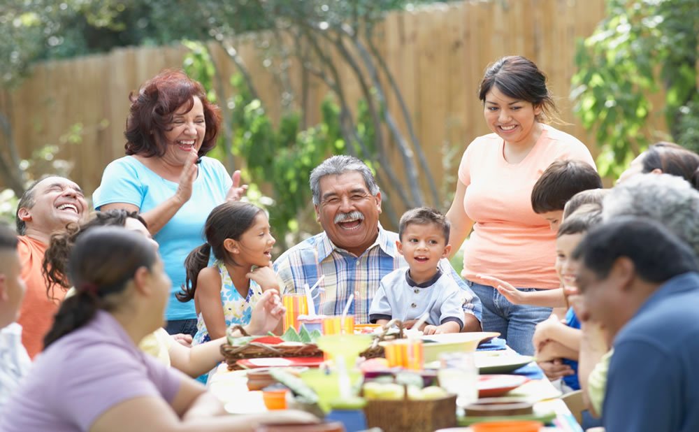 Familia numerosa organizar reuniones familiares